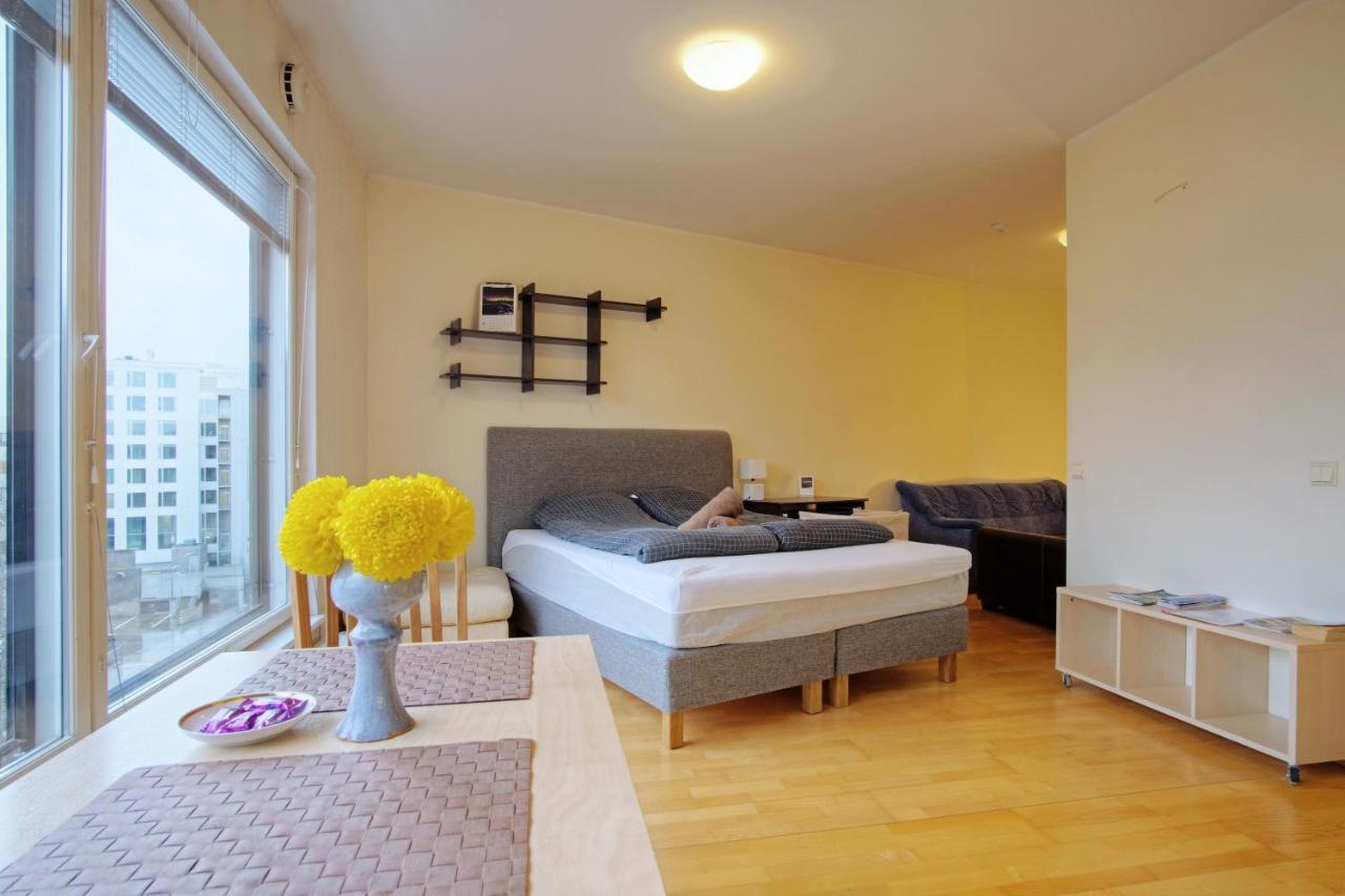 Studio Apartment In Quiet Heart Of Everything Tallinn Exterior photo